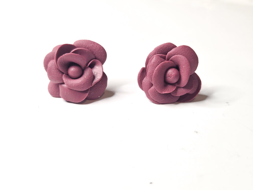 Maroon Rose