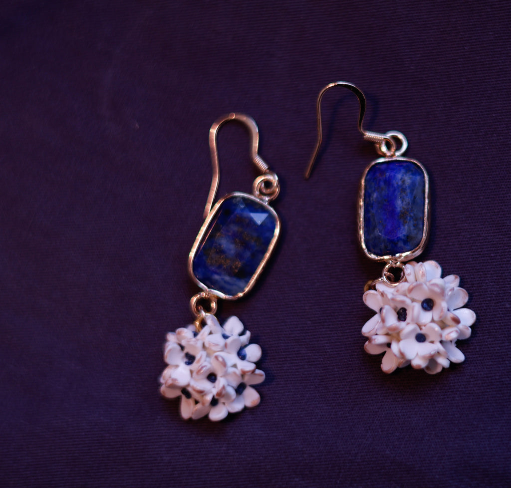 Opal meet daisy Dangle