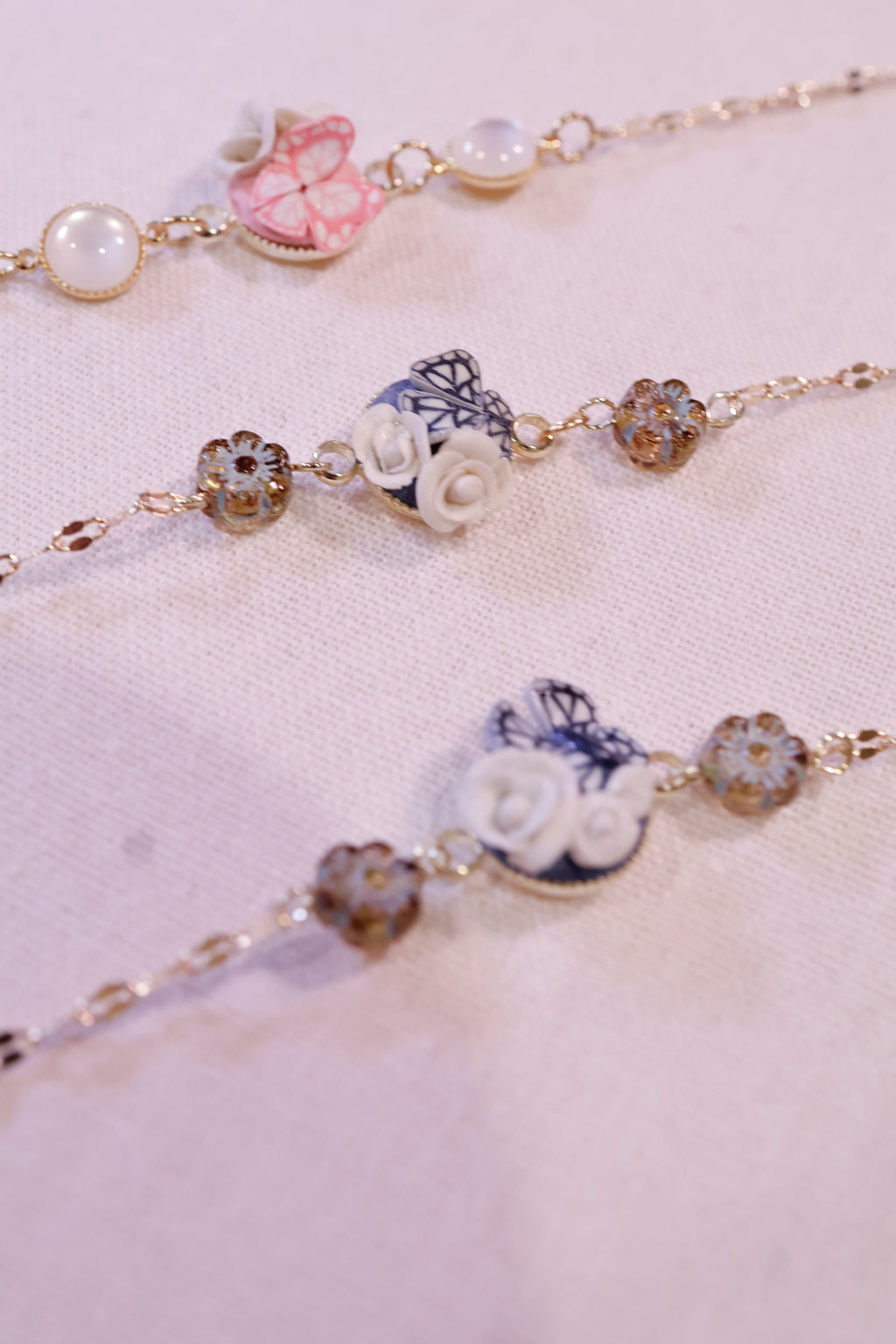 🦋 Bracelet (pink) - magnet clasp