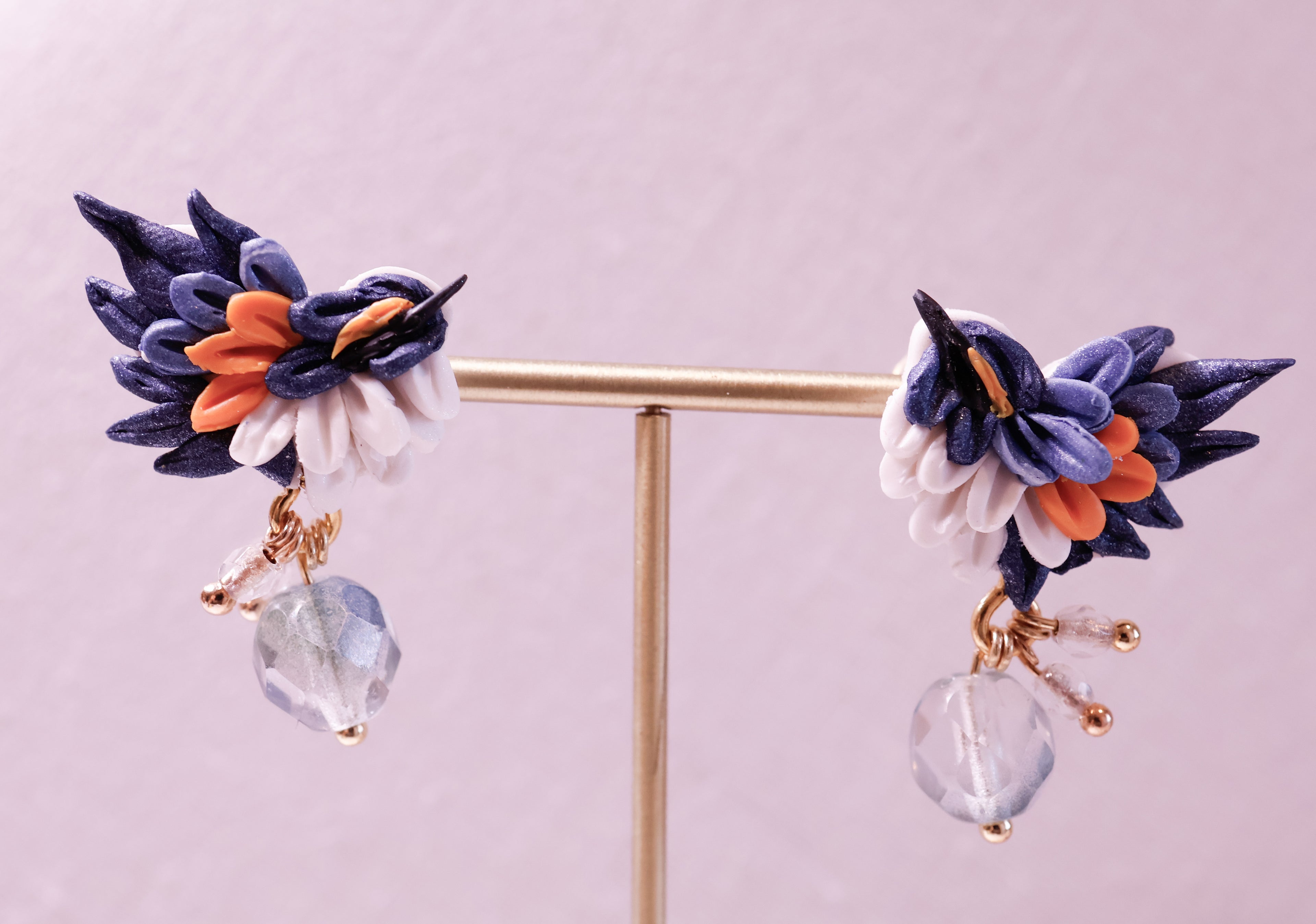 Flying Blue kingfisher (moses green bead)
