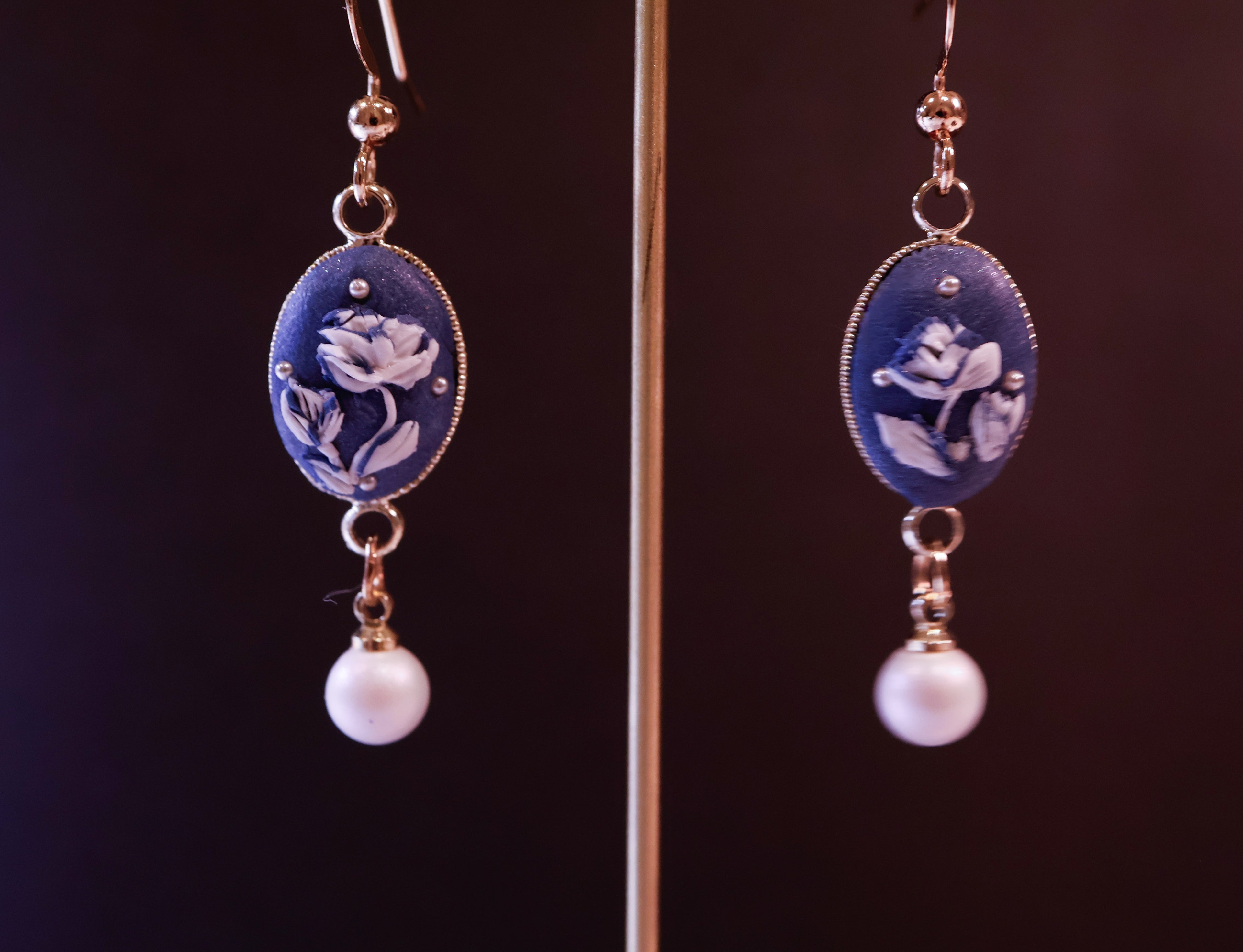 Peony Antiques