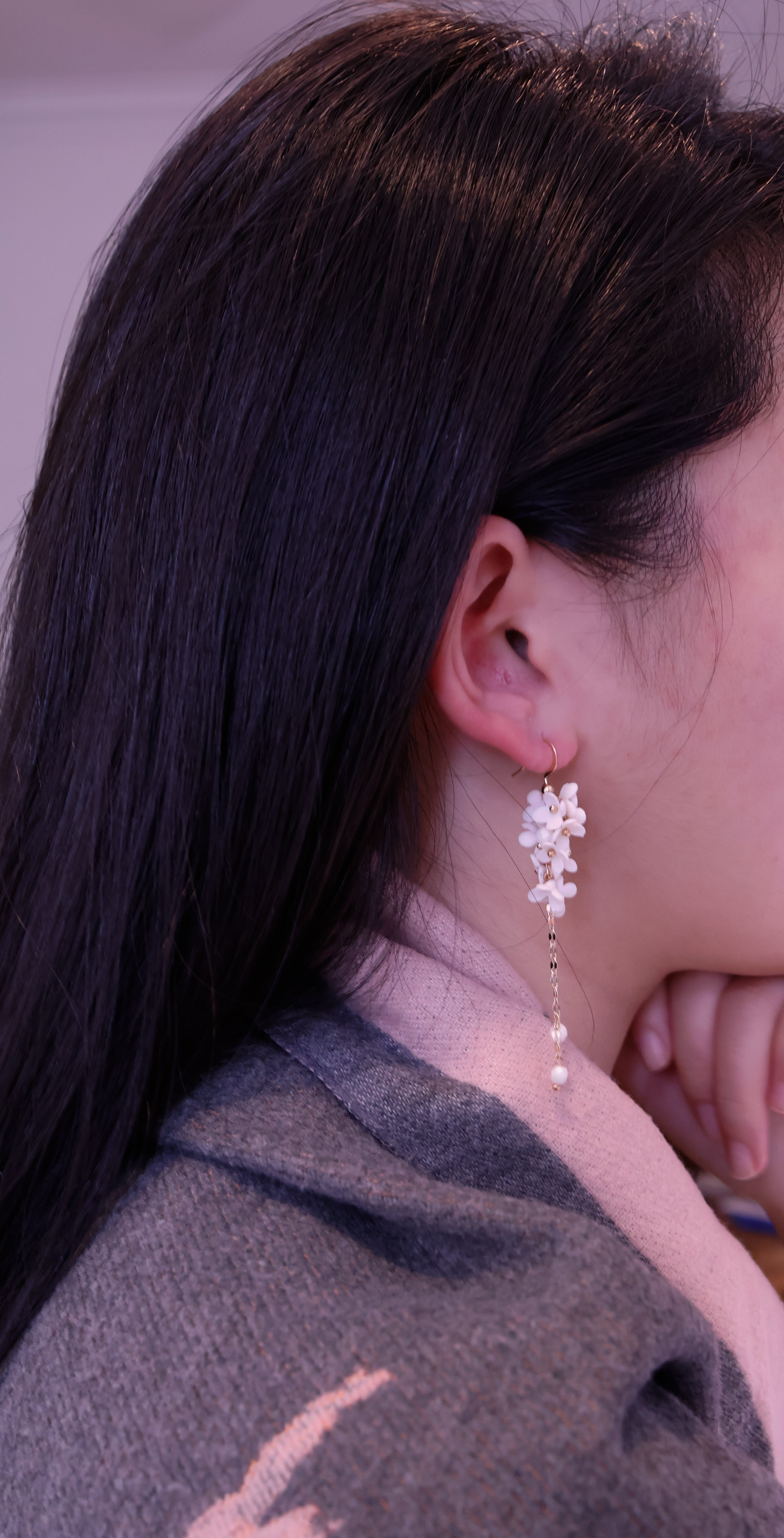 Hayes's pearl white daisy (white beads)