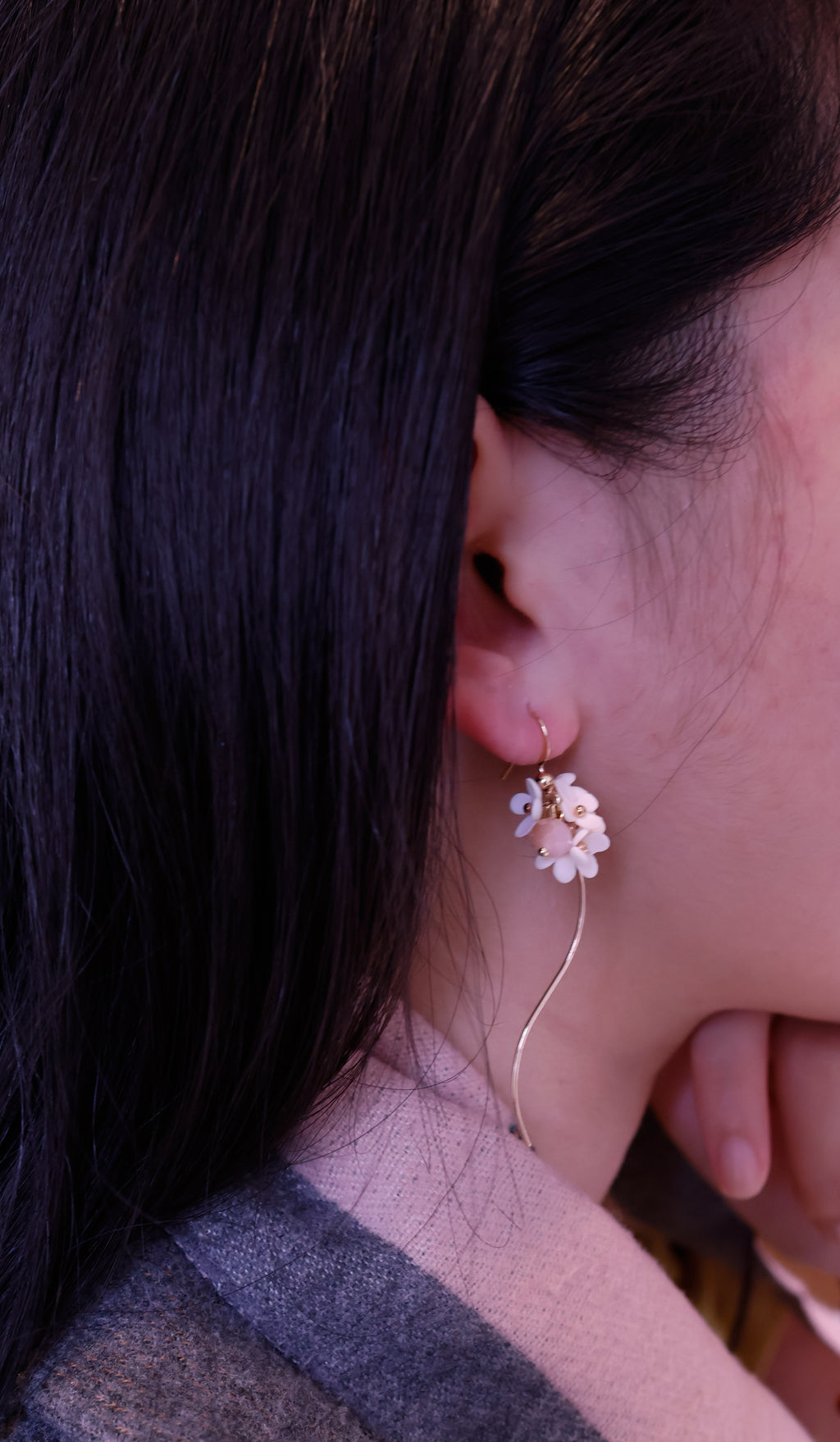 Hayes's pearl white daisy (pink beads)