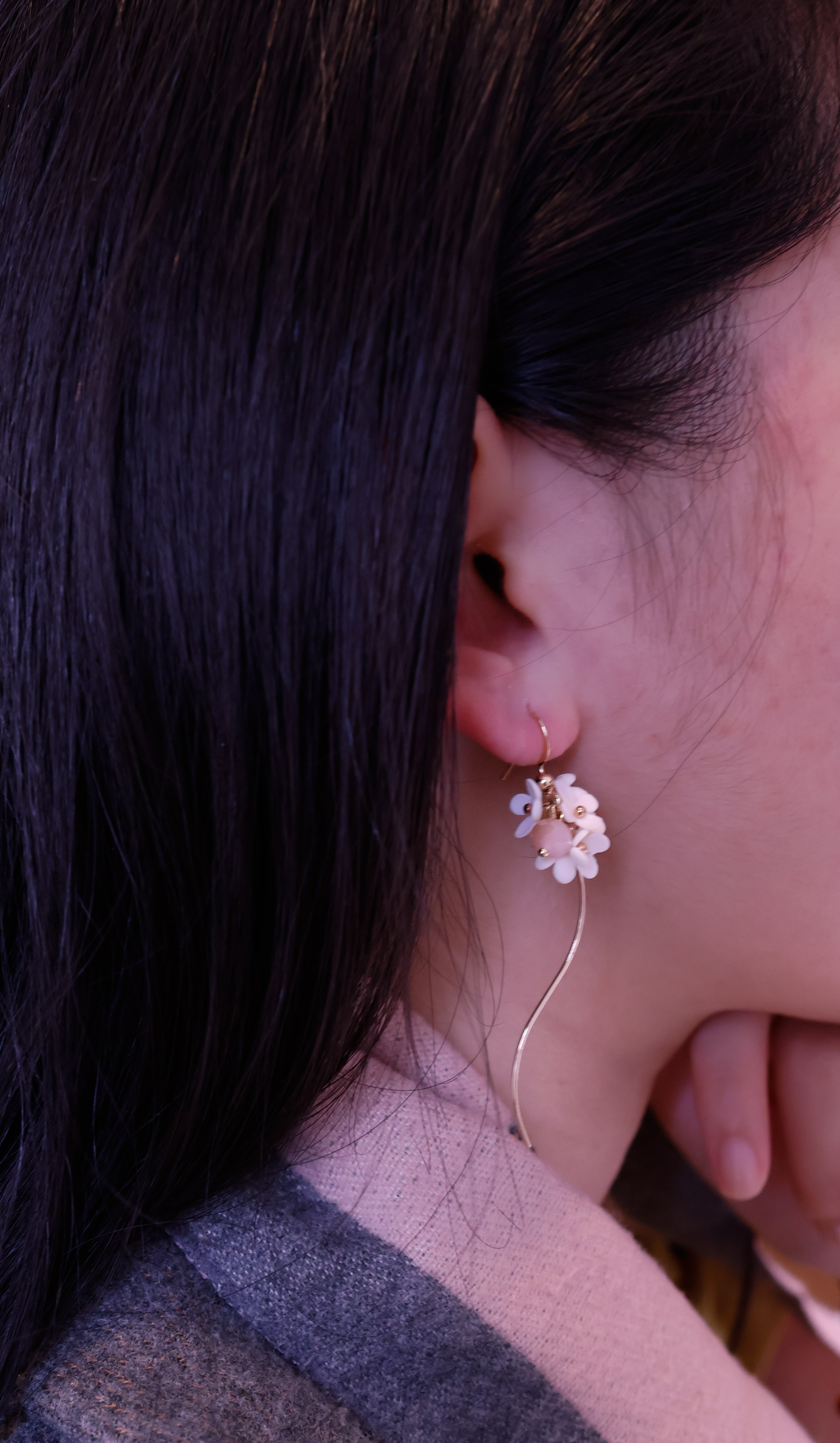 Hayes's pearl white daisy (pink beads)