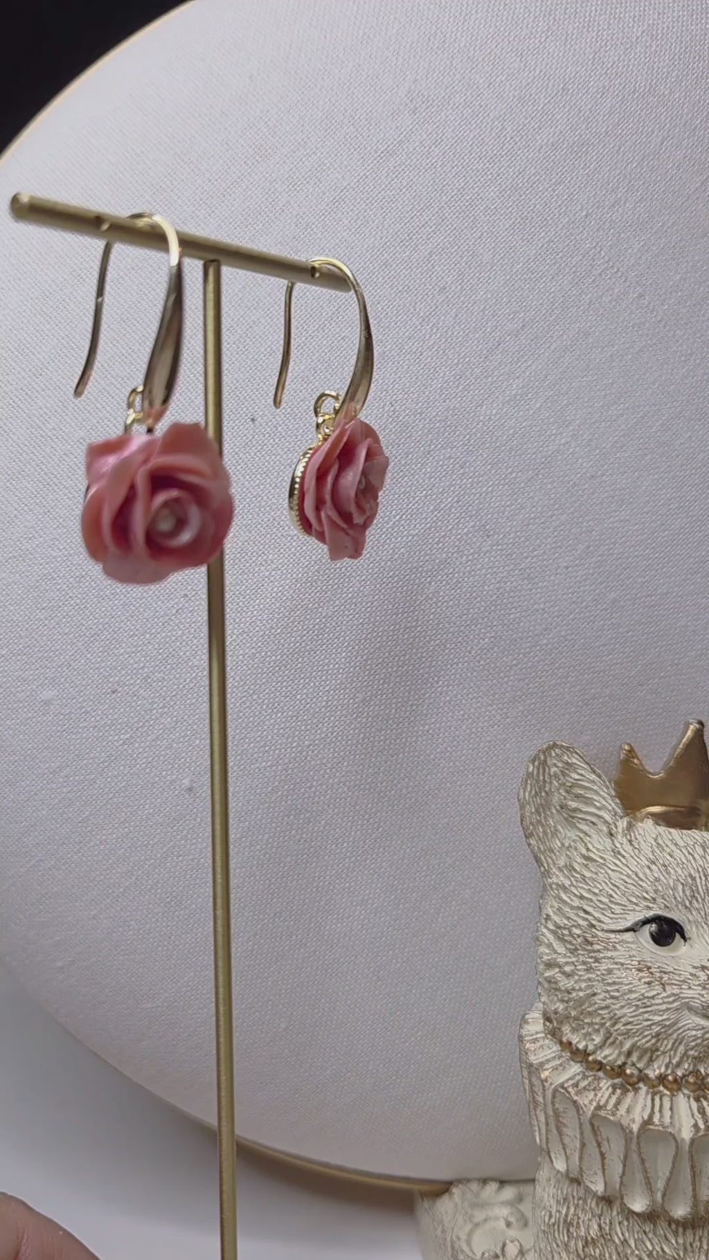 Roses love